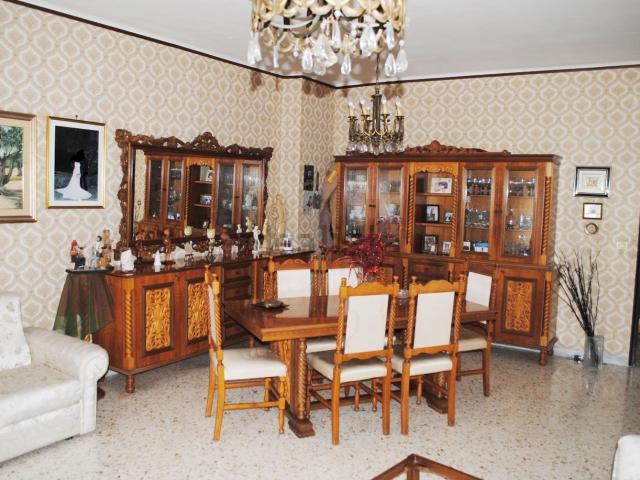 Appartamento in vendita di 160 m² in Via Pantelleria