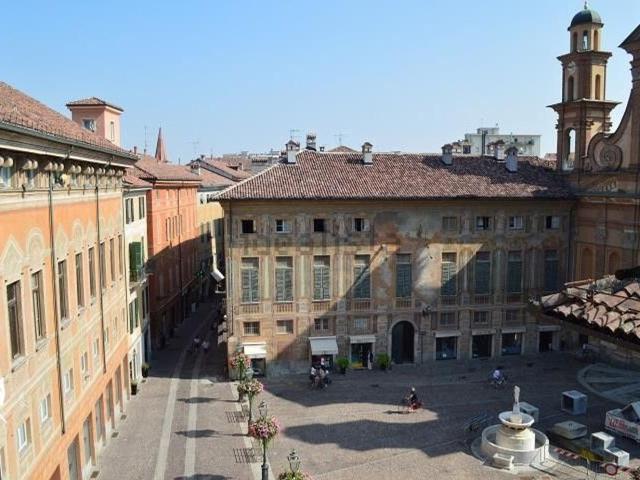 Appartamento in vendita di 160 m² in Via Paolo da Novi