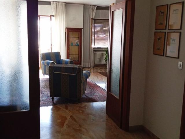 Appartamento in vendita di 160 m² in Via Paruta