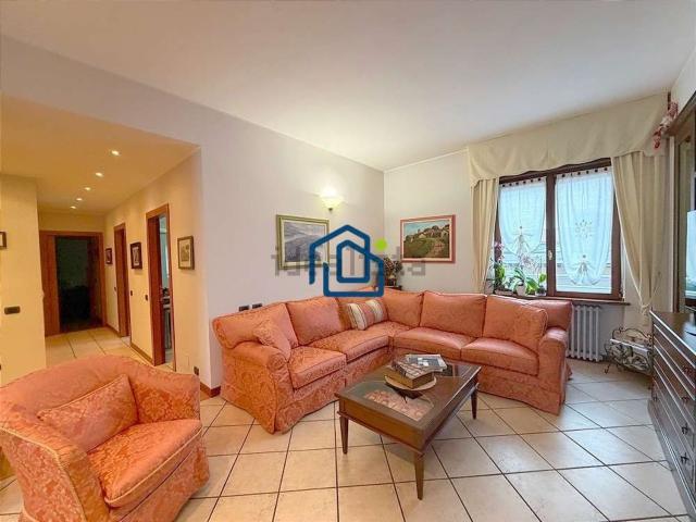 Appartamento in vendita di 160 m² in Via Pasubio
