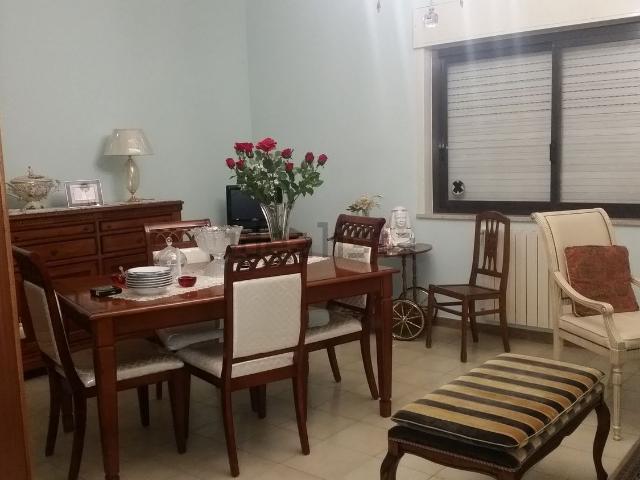 Appartamento in vendita di 160 m² in Via Pitagora