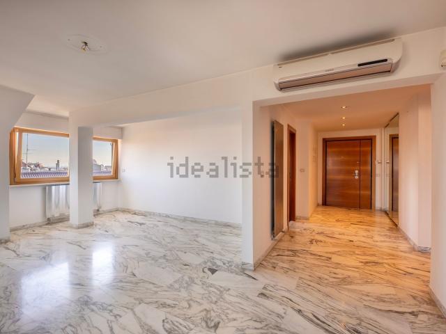 Appartamento in vendita di 160 m² in Via Pietro Mascagni