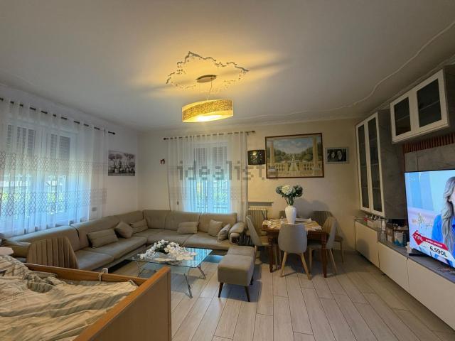 Appartamento in vendita di 160 m² in Via Pietro Bubba