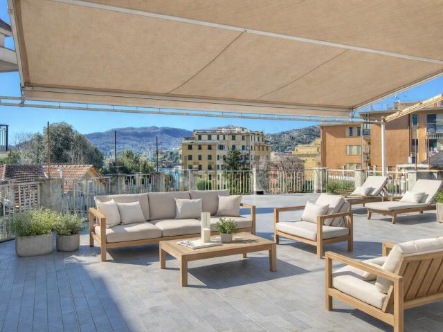 Appartamento in vendita di 160 m² in Via Privata Sanguineti, 41