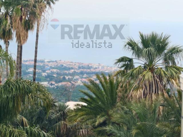 Appartamento in vendita di 160 m² in Via Provinciale Per Santa Maria Ammalati, 187