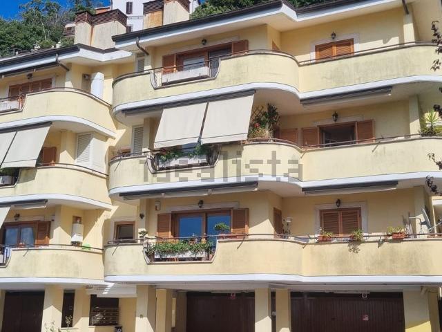 Appartamento in vendita di 160 m² in Via Roma, 81