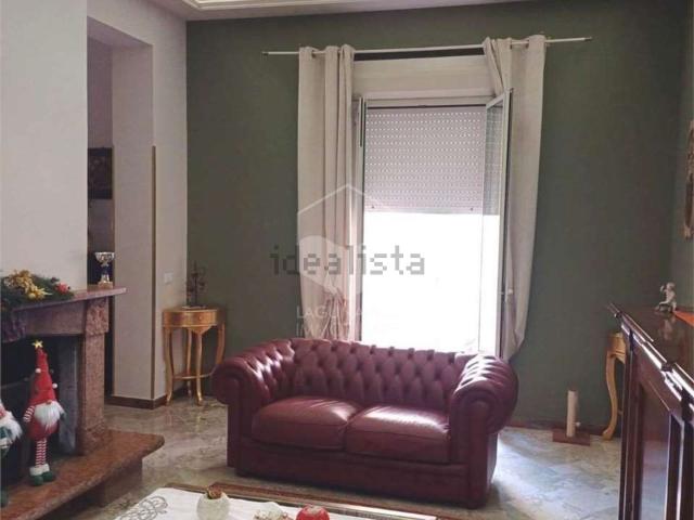 Appartamento in vendita di 160 m² in Via Roma