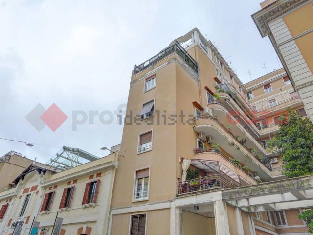 Appartamento in vendita di 160 m² in Via Reggio Emilia