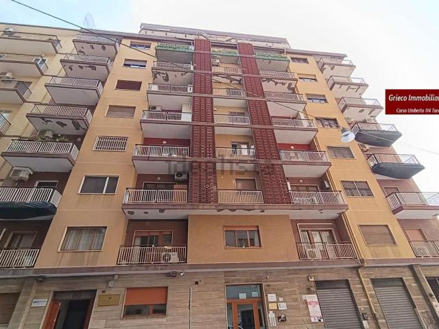 Appartamento in vendita di 160 m² in Via Renato Dario Lupo, 67