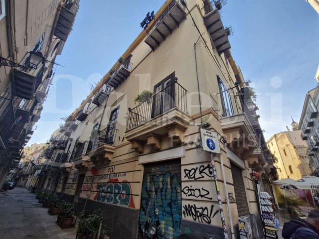 Appartamento in vendita di 160 m² in Via Ruggero Mastrangelo