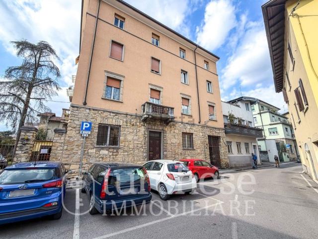 Appartamento in vendita di 160 m² in Via Torretta, 4