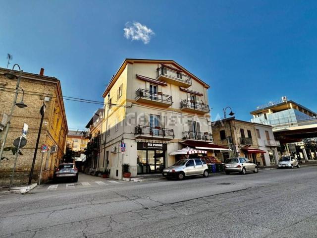 Appartamento in vendita di 160 m² in Via Taranto