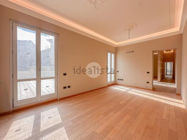 Appartamento in vendita di 160 m² in Via Vezzola, 13