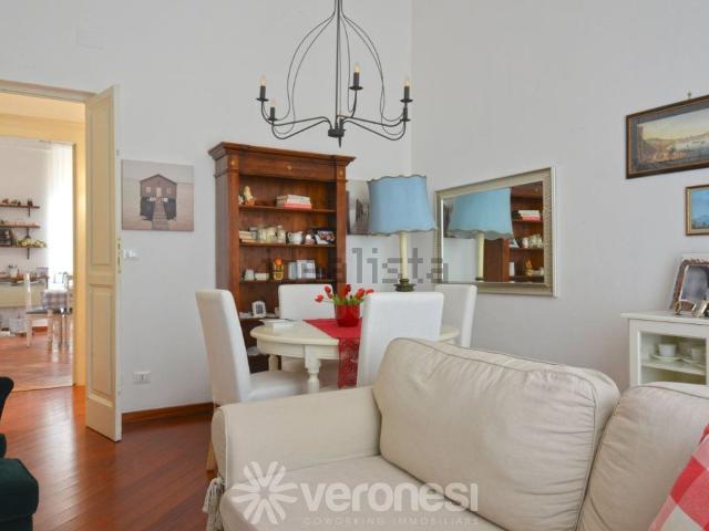Appartamento in vendita di 160 m² in Via Vittorio Veneto, 43