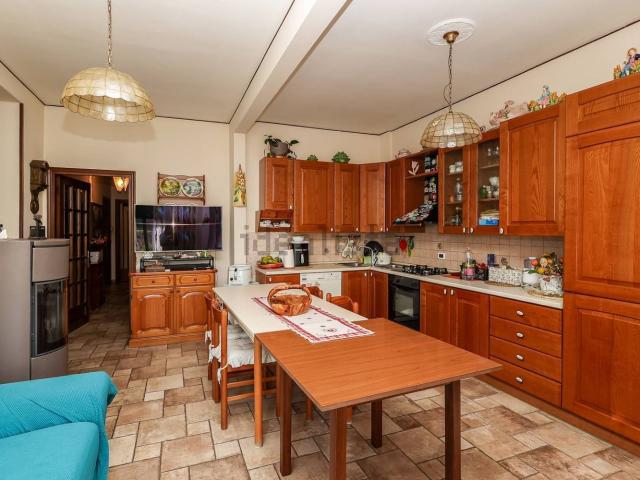 Appartamento in vendita di 160 m² in Via XI Novembre, 37