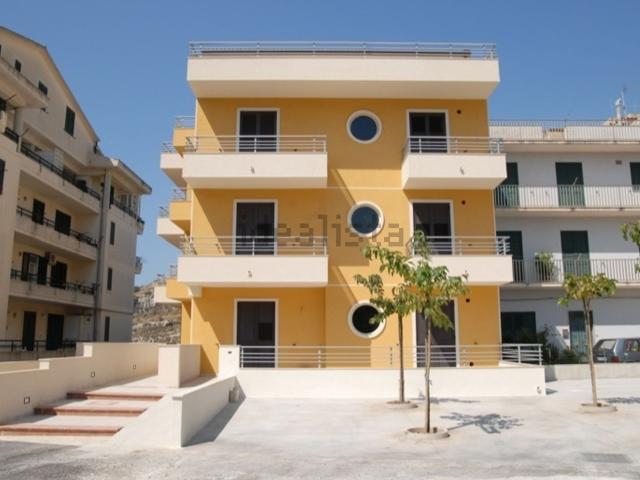 Appartamento in vendita di 160 m² in Via Zaffiro, 8