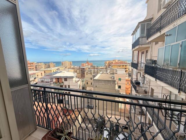 Appartamento in vendita di 160 m² in Viale Tunisi