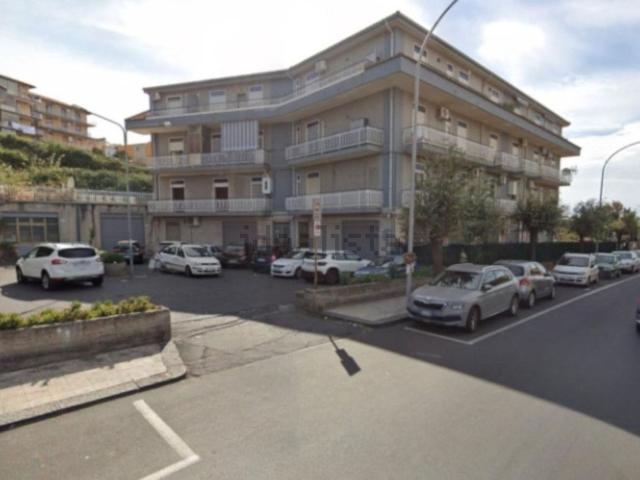 Appartamento in vendita di 160 m² in Viale della Regione, 66