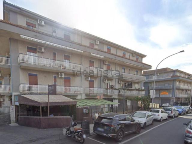 Appartamento in vendita di 160 m² in Viale della Regione, 66