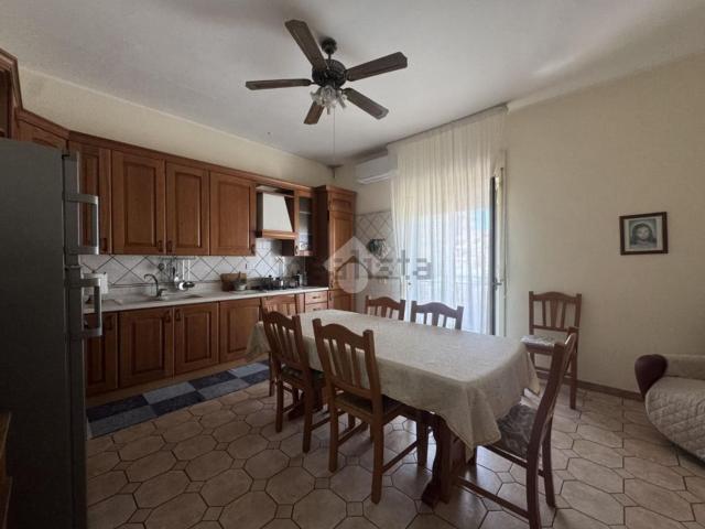 Appartamento in vendita di 160 m² in Viale Leonardo Sciascia, 47