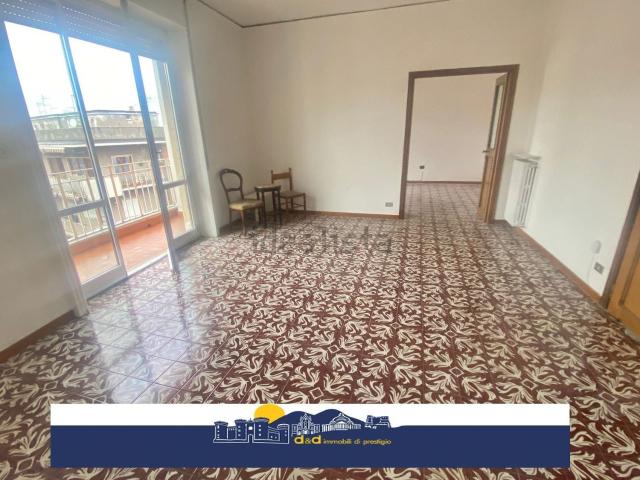 Appartamento in vendita di 160 m² in Viale Michelangelo, 80
