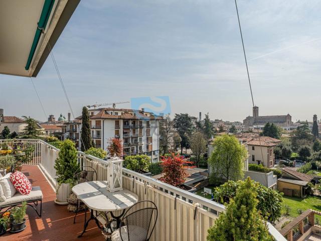 Appartamento in vendita di 160 m² in Borgo Camillo Benso Conte di Cavour
