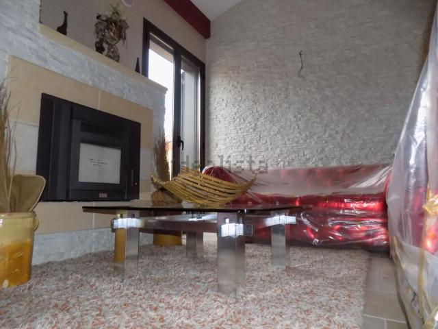 Appartamento in vendita di 160 m² in Contrada Pezzo di Mazzullo, 7