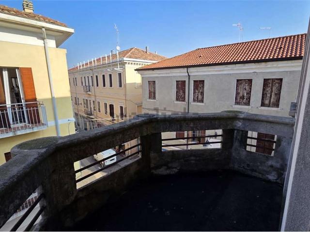 Appartamento in vendita di 160 m² in Corso Vittorio Emanuele II, 174