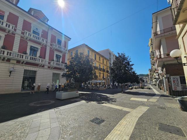 Appartamento in vendita di 160 m² in Corso G. Mazzini, 104