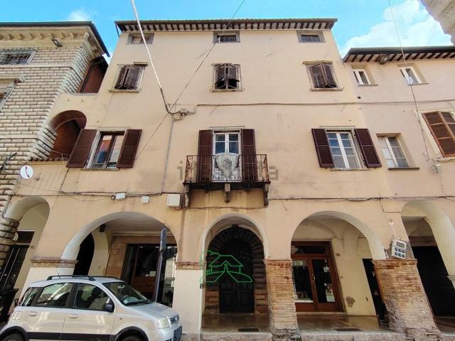 Appartamento in vendita di 160 m² in Corso Giuseppe Garibaldi, 58