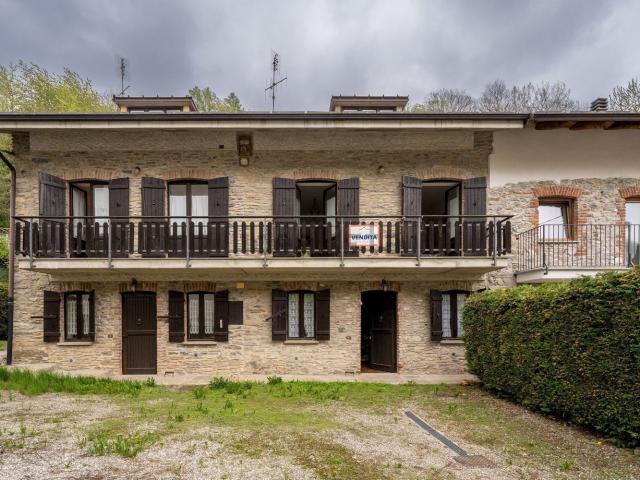 Appartamento in vendita di 160 m² in Frazione Airale