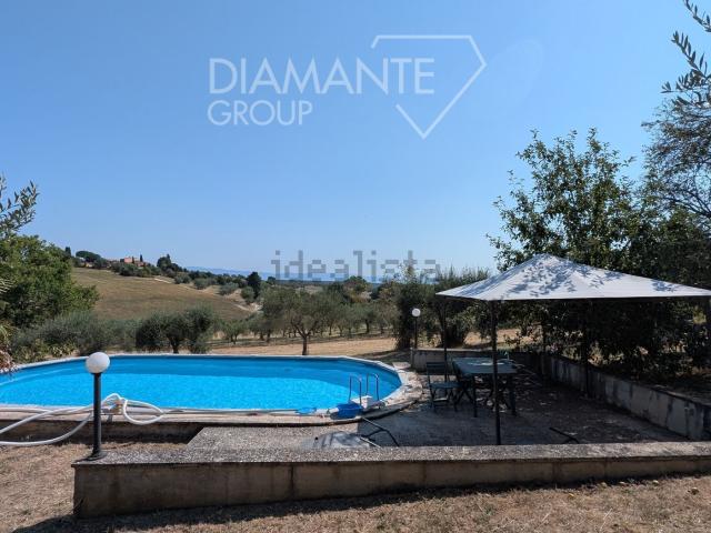 Appartamento in vendita di 160 m² in Frazione Casamaggiore