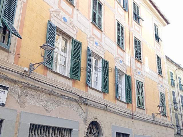 Appartamento in vendita di 160 m² in Piazza Giuseppe Mazzini, 25
