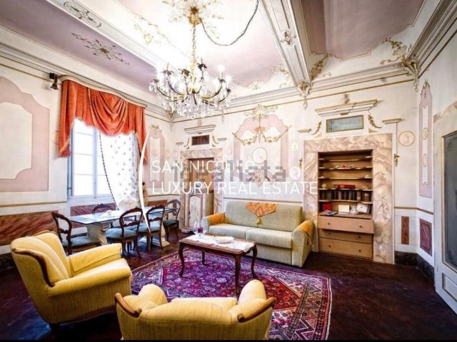 Appartamento in vendita di 160 m² in Piazza della Repubblica
