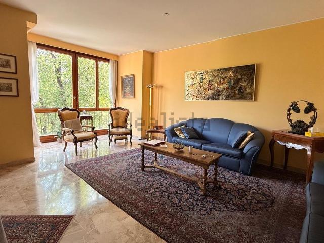 Appartamento in vendita di 160 m² in Piazza Vesuvio, 8