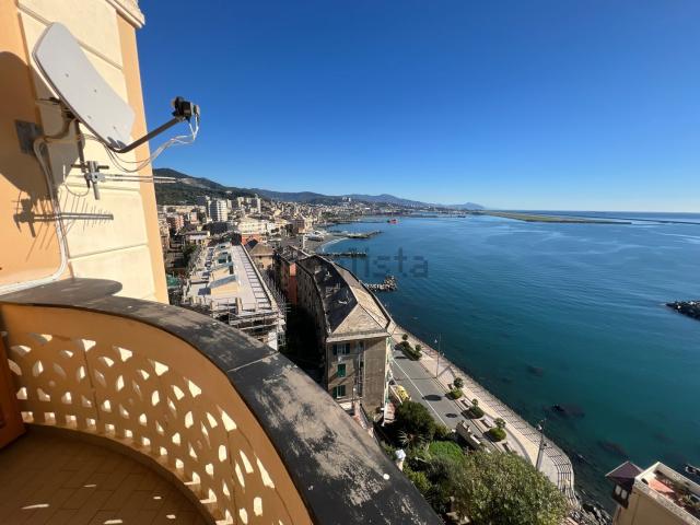 Appartamento in vendita di 160 m² in Salita Rapalli