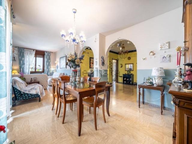 Appartamento in vendita di 160 m² in Strada San Faustino, 31