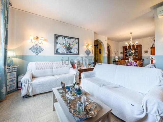 Appartamento in vendita di 160 m² in Strada San Faustino, 31