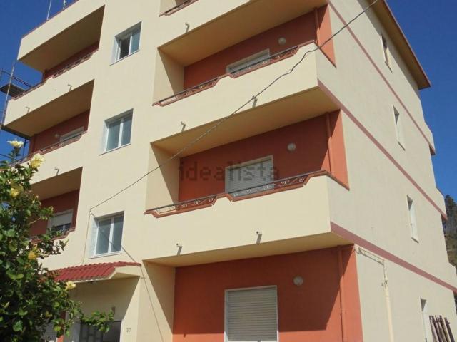 Appartamento in vendita di 160 m² in Strada Statale 18 Tirrena Inferiore