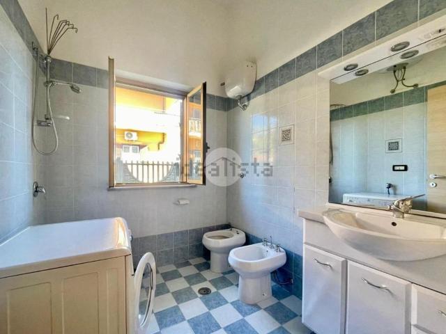 Appartamento in vendita di 160 m² in Strada Statale 18 Tirrena Inferiore, 7