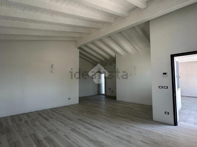 Appartamento in vendita di 160 m² in Strada Regionale 463