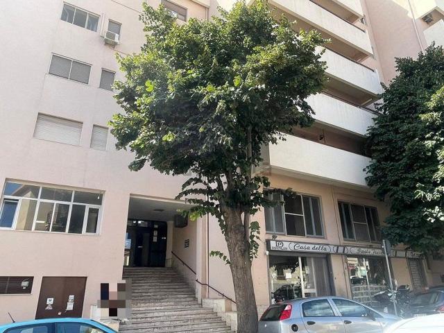 Appartamento in vendita di 161 m² in Via Catania, 468