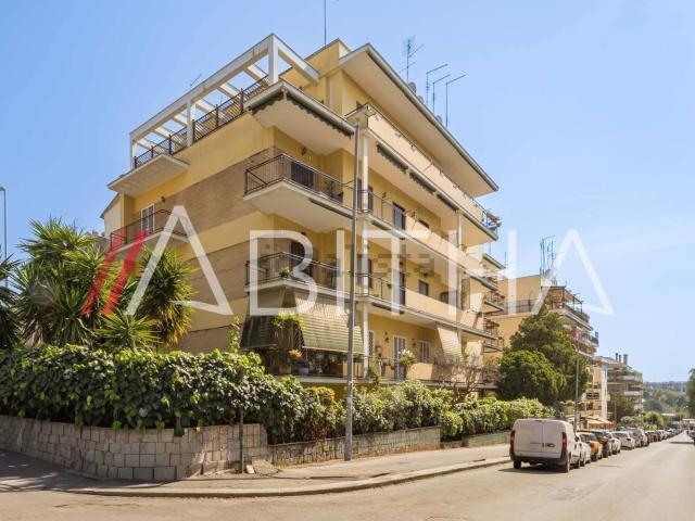Appartamento in vendita di 161 m² in Via Antonio Fogazzaro