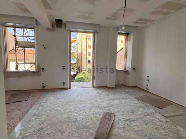 Appartamento in vendita di 161 m² in Via Giovanni Maria Lavagna