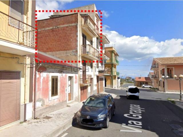 Appartamento in vendita di 161 m² in Via Grappa