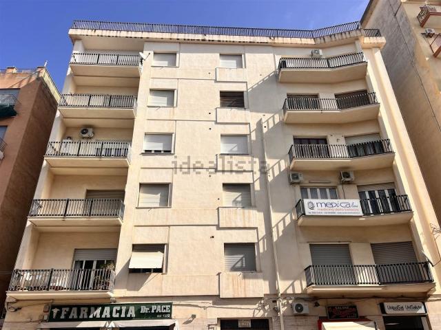 Appartamento in vendita di 161 m² in Via dei Cappuccini, 54