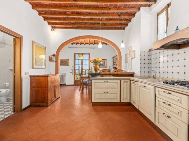 Appartamento in vendita di 161 m² in Via di Quercecchio