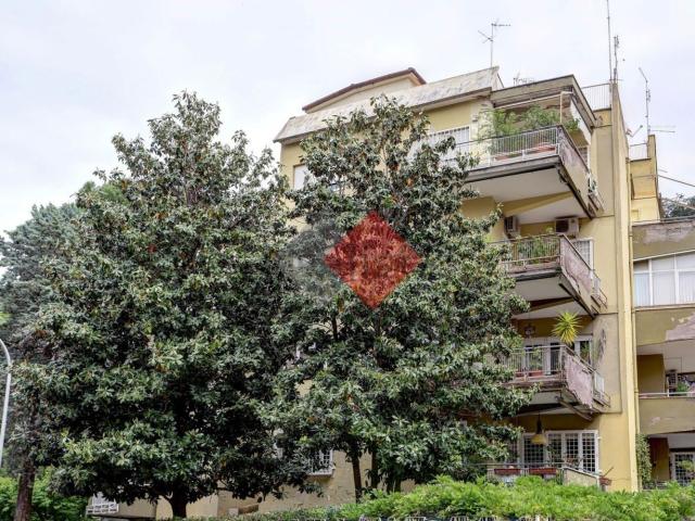 Appartamento in vendita di 161 m² in Via Emilio de Marchi