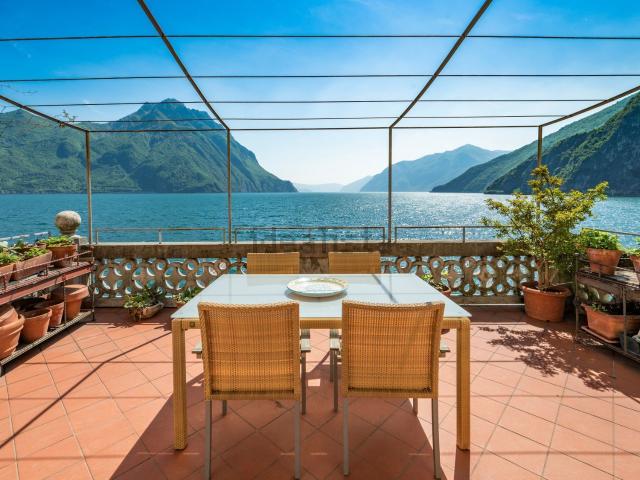 Appartamento in vendita di 161 m² in Via IVº Novembre, 8