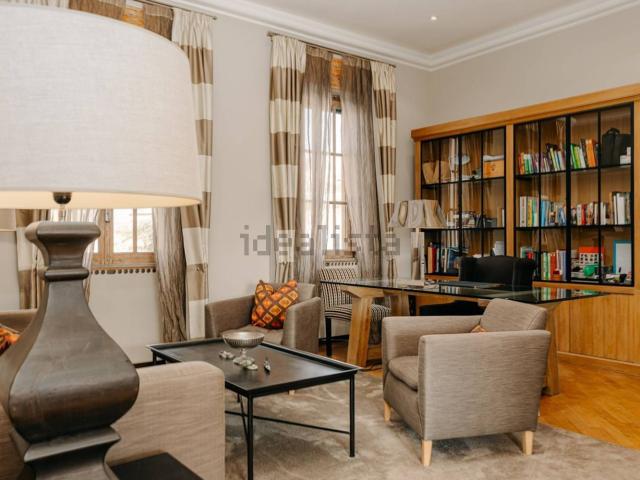 Appartamento in vendita di 161 m² in Via Monte Zebio